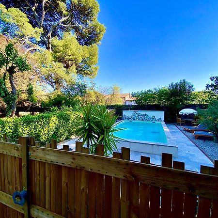 Gites La Maison Pres De La Fontaine Et La Cabane Du Pecheur Talairan Dış mekan fotoğraf