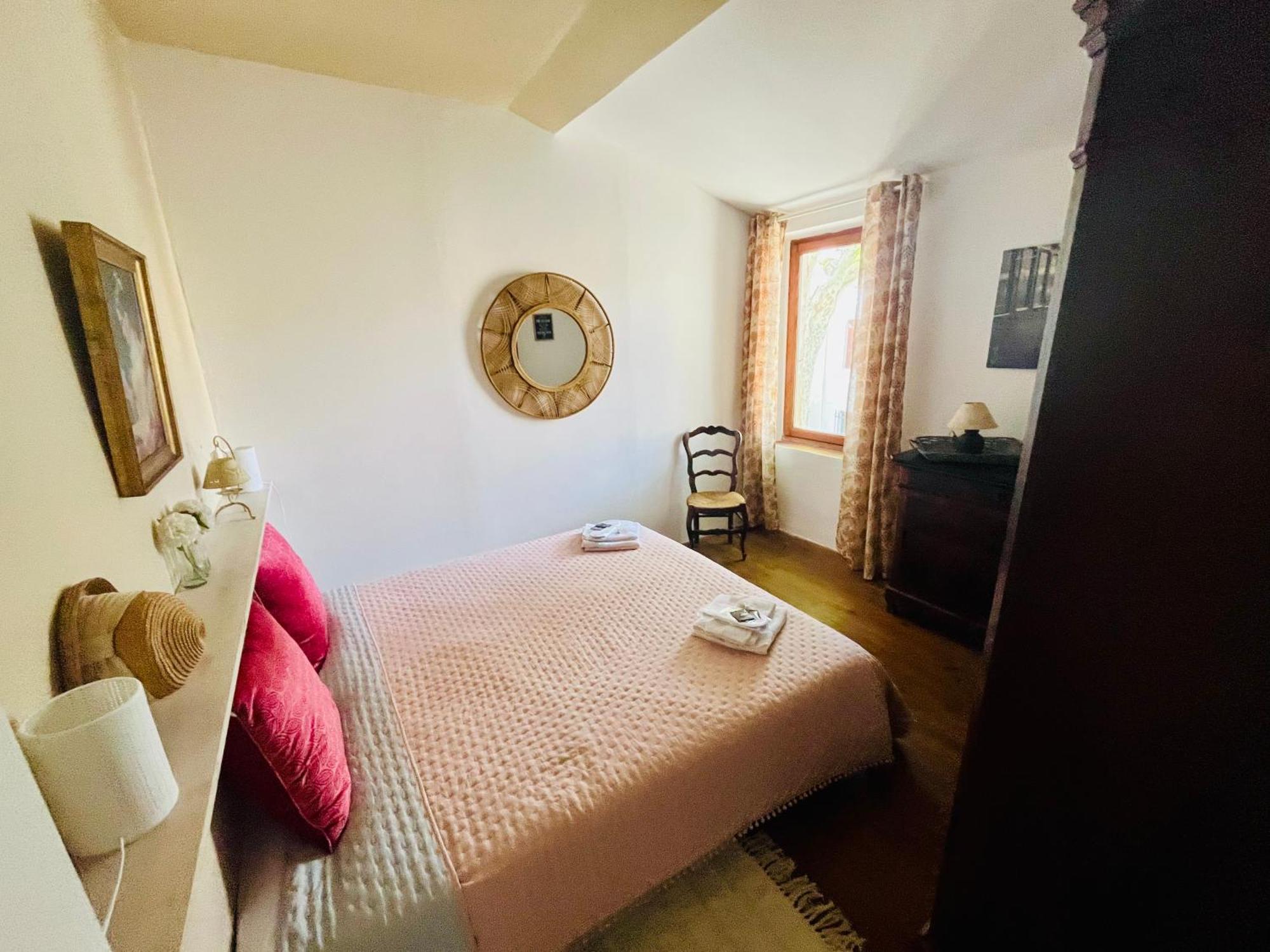 Gites La Maison Pres De La Fontaine Et La Cabane Du Pecheur Talairan Dış mekan fotoğraf